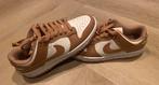 Nike Dunk Low 'Rose Whisper' Maat 39, Ophalen of Verzenden, Roze, Sneakers of Gympen, Zo goed als nieuw