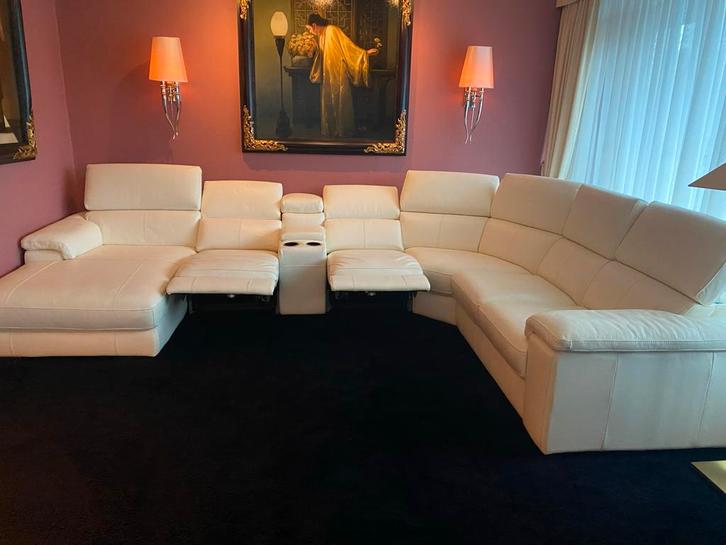 Lederen hoekbank met elektrische relaxfunctie, Huis en Inrichting, Banken | Bankstellen, Zo goed als nieuw, Hoekbank, Vierpersoons of meer