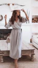 Moost wanted Helena linnen wrap dress maat L, Kleding | Dames, Verzenden, Maat 42/44 (L), Nieuw, Grijs