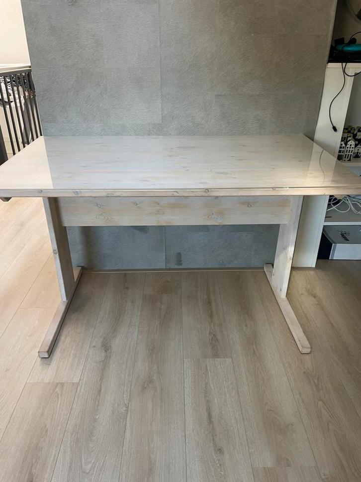 Lifetime bureau white wash, Huis en Inrichting, Bureaus, Gebruikt, Bureau, Ophalen