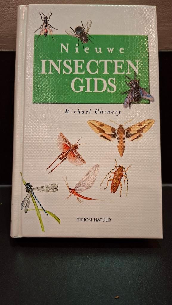 Nieuwe Insectengids - Michael Chinery, Boeken, Natuur, Zo goed als nieuw, Natuur algemeen, Ophalen of Verzenden