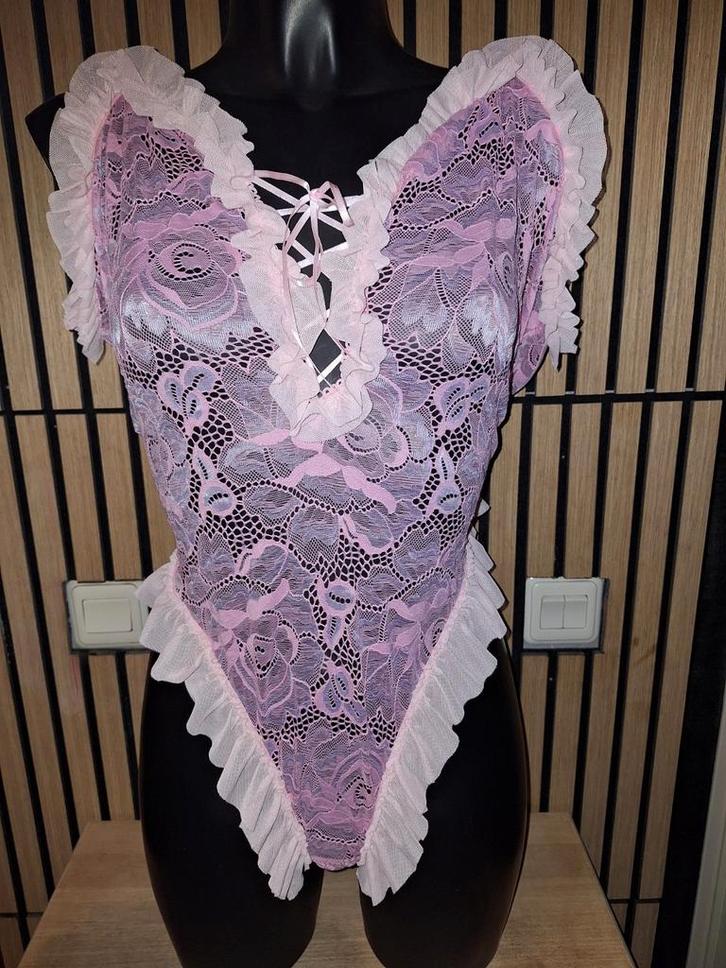 Sexy supergave roze/witte body (één geheel) maat 3 x XL, Kleding | Dames, Ondergoed en Lingerie, Body of Korset, Wit, Verzenden