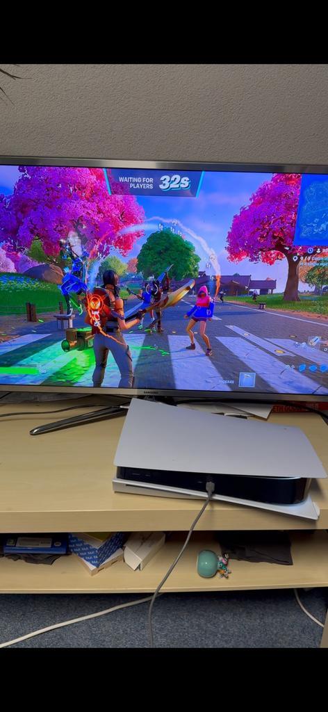 Playstation 5 to the rescue *Gratis verzenden*, Spelcomputers en Games, Spelcomputers | Sony PlayStation 5, Gebruikt, Playstation 5