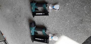 Niet en spijker tacers  beschikbaar voor biedingen