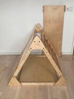 Kinderfeets houten pikler driehoek klimrek + loop/glijbaan, Kinderen en Baby's, Speelgoed | Houten speelgoed, Ophalen, Zo goed als nieuw