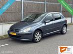 Peugeot 307 1.6-16V XS Premium NAP/APK/AIRCO/CRUISE CONTROLE, Voorwielaandrijving, Gebruikt, 4 cilinders, 610 kg