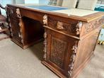 Prachtig Exclusief Bureau uit ca 1600, Ophalen