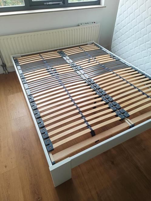 Tweepersoonsbed 160 x 200, Huis en Inrichting, Slaapkamer | Bedden, Zo goed als nieuw, Tweepersoons, 160 cm, 200 cm, Hout, Wit