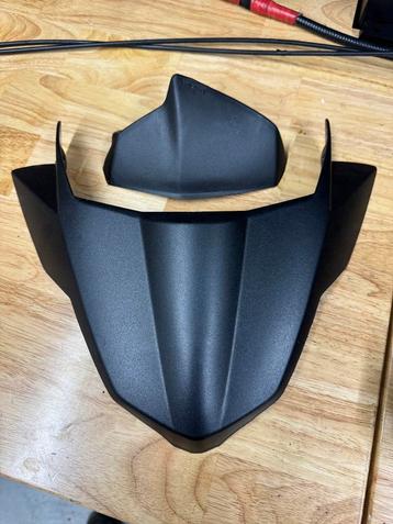 Yamaha MT09 MT-09 spoiler (voorkapje) + km teller kapje beschikbaar voor biedingen