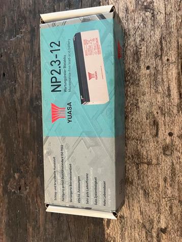 Yuasa NP2,3-12 2300 mAh 12 V oplaadbare batterij beschikbaar voor biedingen