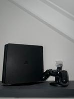 PS4 slim editie (1TB) (incl. oplaadstation en controller), Spelcomputers en Games, Spelcomputers | Sony PlayStation 4, Met 1 controller