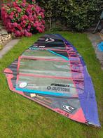 Duotone Warp Fin 7.8 zeil uit 2023., Watersport en Boten, Windsurfen, Ophalen of Verzenden, Zo goed als nieuw, Minder dan 250 cm