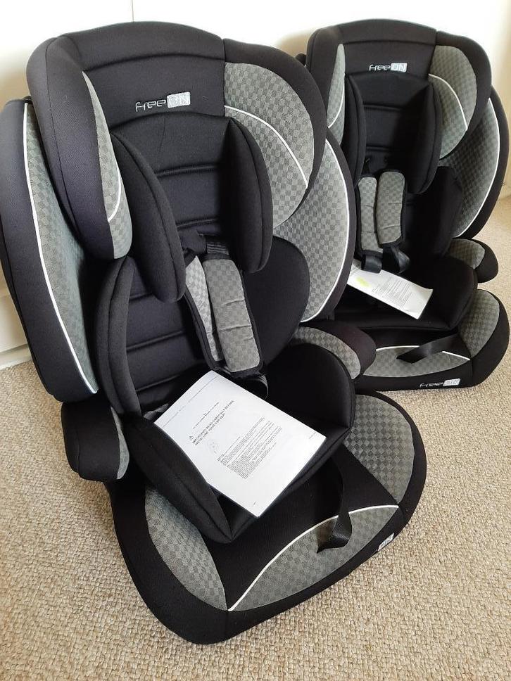 Twee auto- kinderzitjes, Kinderen en Baby's, Autostoeltjes, Zo goed als nieuw, Overige merken, 9 t/m 36 kg, Autogordel, Ophalen