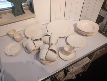 Wedgwood Windsor servies beschikbaar voor biedingen