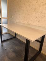 Bureau zwarte poten, Huis en Inrichting, Bureaus, Ophalen