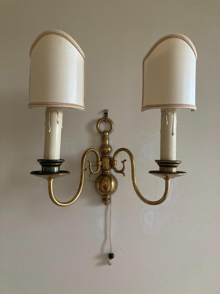 Koperen wandlamp met twee kaarslampjes/kandelaars, Antiek en Kunst, Antiek | Lampen, Ophalen of Verzenden