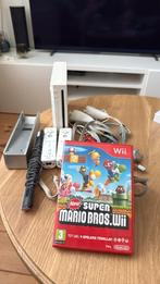 Nintendo Wii (2006) met Super Mario Bros & 2 controllers, Ophalen of Verzenden, Gebruikt, Met 2 controllers, Met games