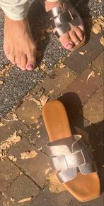 Spaanse Slippers - Designer Look!, Kleding | Dames, Ophalen of Verzenden, Gedragen, Overige kleuren, Slippers