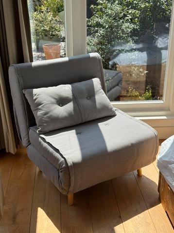 Eenpersoons slaapfauteuil/bed Made Haru lichtgrijs beschikbaar voor biedingen