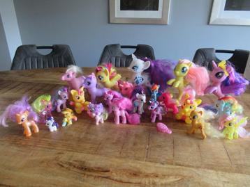 25 stuks My Little Pony paardjes Unicorns zeemeerminnen  beschikbaar voor biedingen