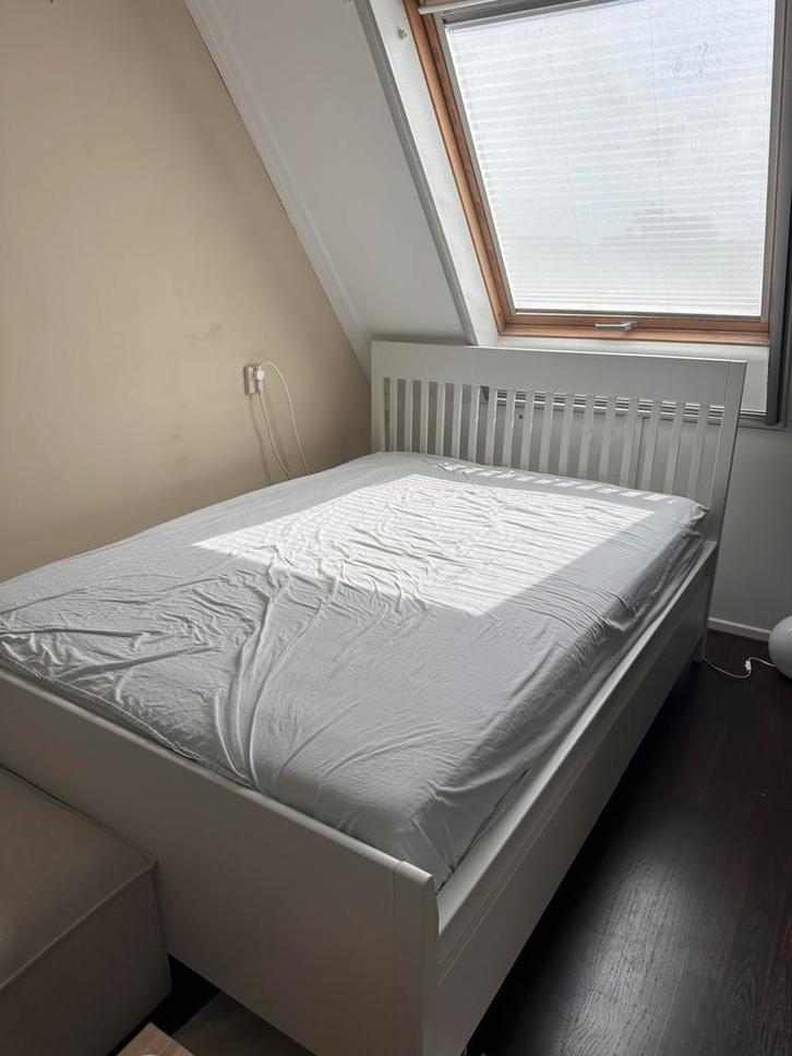 Bed IDANÄS Ikea, Huis en Inrichting, Slaapkamer | Bedden, Zo goed als nieuw, Twijfelaar, 140 cm, 200 cm, Hout, Wit, Ophalen