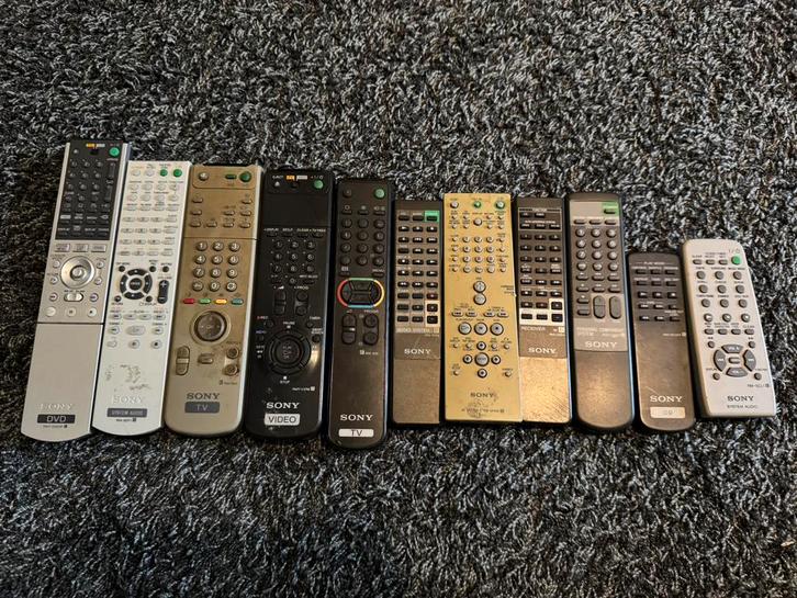 11 Sony Afstandbedining TV DVD CD Video audio system, Audio, Tv en Foto, Afstandsbedieningen, Zo goed als nieuw, Origineel, Dvd