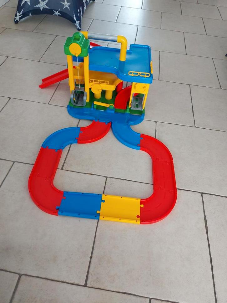 Mooie auto garage, Kinderen en Baby's, Speelgoed | Babyspeelgoed, Gebruikt, Overige typen, Ophalen