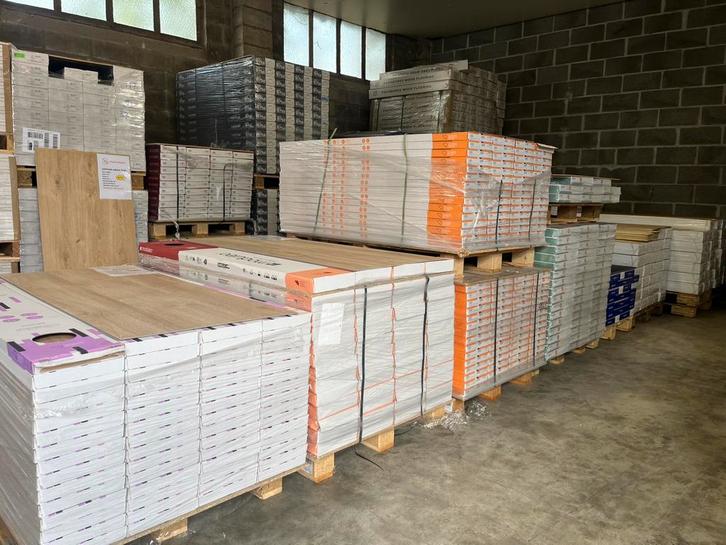 Uitverkoop PVC en laminaat, Doe-het-zelf en Verbouw, Vloerdelen en Plavuizen, Nieuw, Laminaat, Kunststof, 50 tot 150 cm, 10 tot 30 cm