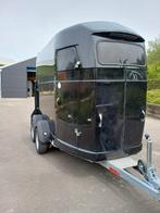 Nette en goede Böckmann XL 2 paards trailer, Dieren en Toebehoren, Paarden en Pony's | Trailers en Aanhangwagens, 2-paards trailer