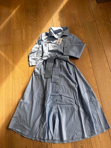 Prachtige trenchcoat jurk van Deb’s elegance beschikbaar voor biedingen