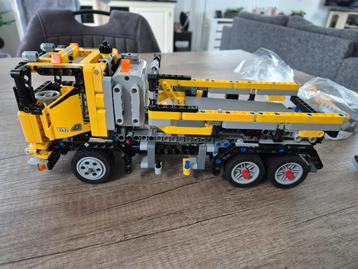 Lego Technic 8292 - Auto met Motor beschikbaar voor biedingen