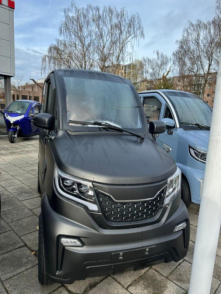 Move v8 nieuwe luxe overdekte scootmobiel rijbwijs vrij, Diversen, Brommobielen en Scootmobielen, 46 km of meer, 16 km/u of meer