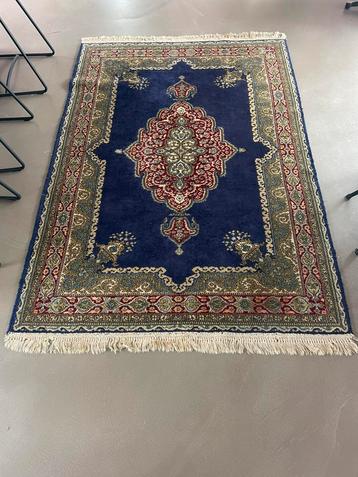 Handgekoopt vintage persisch tapijt 210x138 cm beschikbaar voor biedingen