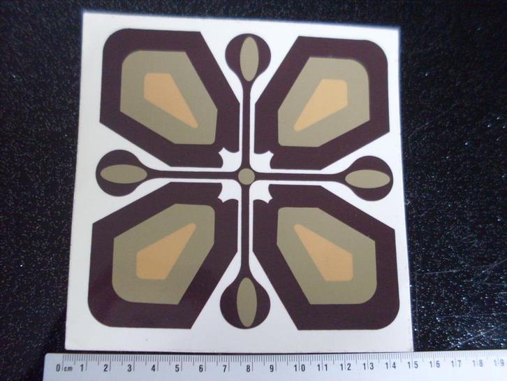 ruit sticker seventies bruin vlinder achtig vintage jaren 70, Verzamelen, Stickers, Zo goed als nieuw, Overige typen, Verzenden