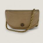 Authentieke Chanel halfmoon flapbag beige lamsleer, Sieraden, Tassen en Uiterlijk, Tassen | Damestassen, Ophalen of Verzenden