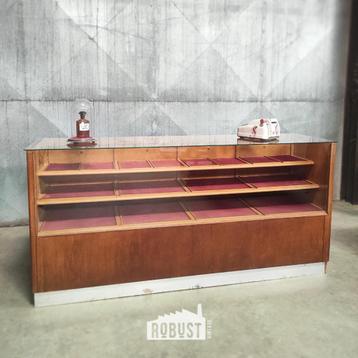 Vintage houten toonbank | Fourniturenkast | Paarse inleggers beschikbaar voor biedingen