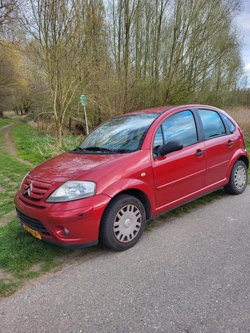 Citroën C3 1.4 I 2006 Rood beschikbaar voor biedingen