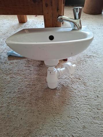 WC  fonteintje  Villeroy & Boch beschikbaar voor biedingen