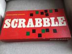 Scrabble met houten letters en houten plankjes compleet, Ophalen of Verzenden, Zo goed als nieuw