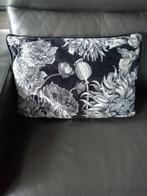 2 Mooie sierkussens, Ophalen of Verzenden, Zo goed als nieuw, Zwart, Vierkant