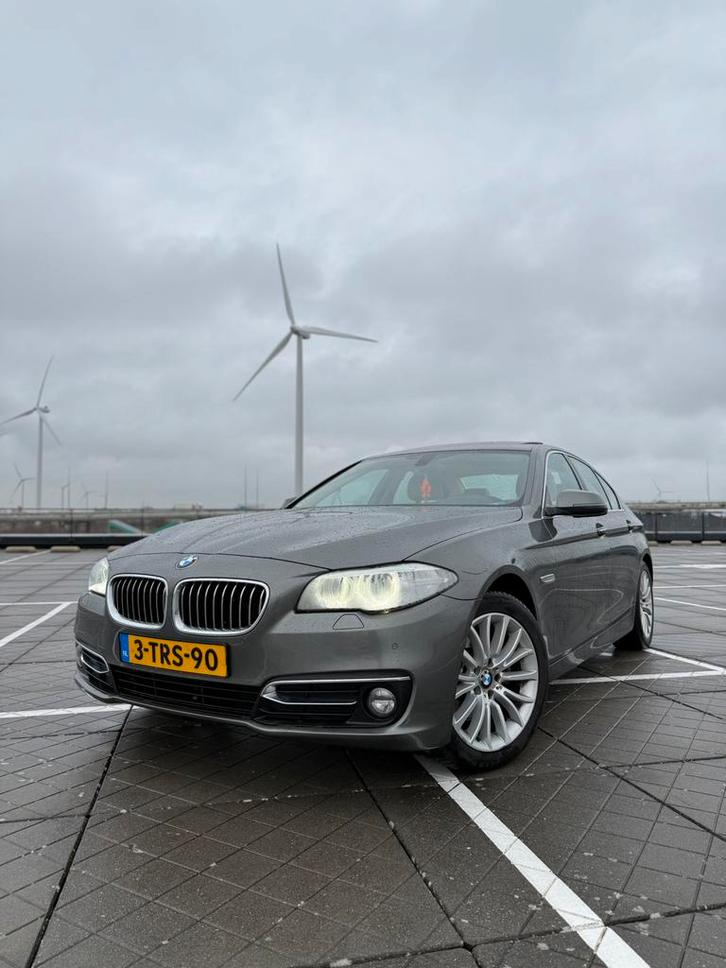 BMW 5-Serie 2.0 520I AUT 184 PK Sedan 2014 Grijs, Auto's, BMW, 5-Serie, Benzine, Euro 6, B, Sedan, Automaat, Origineel Nederlands