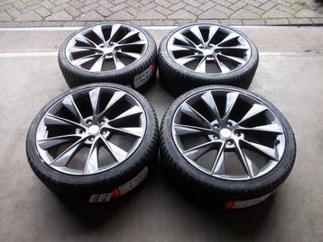 NIEUWE TESLA MODEL S VELGEN + BANDEN 245 35 R21 + TPMS