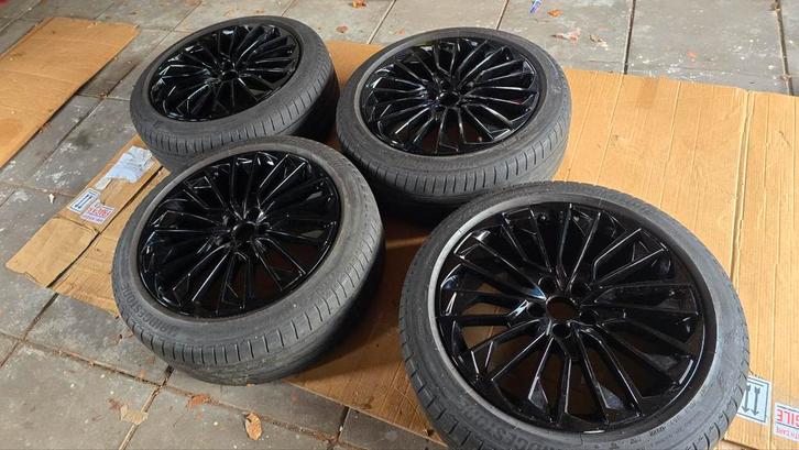 Origineel Audi 19 inch A6 A7 velgen Bridgestone 245/45 R19, Auto-onderdelen, Banden en Velgen, Band(en), Zomerbanden, 19 inch