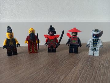 Lego Ninjago Minifiguren Set beschikbaar voor biedingen