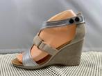 Vanessa Bruno, maat 37 Speelse sleehakken., Verzenden, Sandalen of Muiltjes, Zo goed als nieuw, Overige kleuren