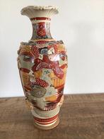 Oosterse vaas met figuren, Ophalen