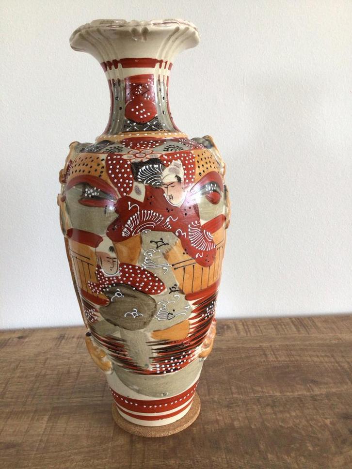 Oosterse vaas met figuren, Antiek en Kunst, Antiek | Vazen, Ophalen