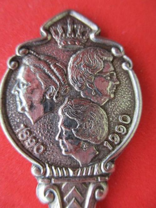 (F9822) Koningshuis 1890-1990 Regeerperiode Wilhelmina Julia, Verzamelen, Porselein, Kristal en Bestek, Gebruikt, Bestek, Metaal