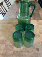 Groene waterkan met 4 glazen, Antiek en Kunst, Antiek | Glas en Kristal, Ophalen of Verzenden