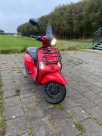 Vespa sprint full option 2017, Fietsen en Brommers, Scooters | Vespa, Ophalen, Zo goed als nieuw, Benzine, Vespa S